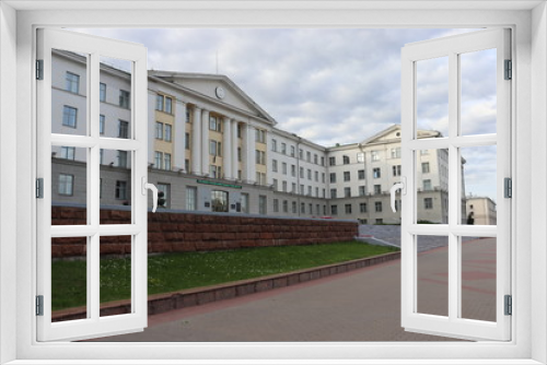 Fototapeta Naklejka Na Ścianę Okno 3D - soviet university building with brick stairs