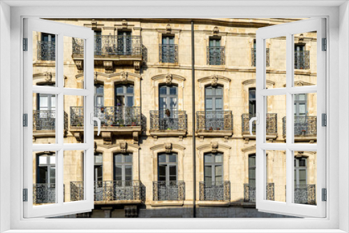 Fototapeta Naklejka Na Ścianę Okno 3D - Hausfassade, Südfrankreich, Frankreich