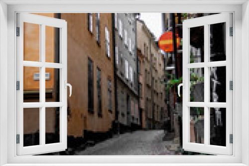 Fototapeta Naklejka Na Ścianę Okno 3D - narrow street in stockholm