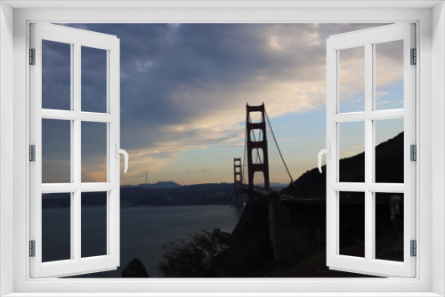 Fototapeta Naklejka Na Ścianę Okno 3D - Golden Bridge Prospective