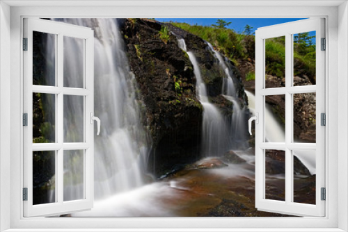 Fototapeta Naklejka Na Ścianę Okno 3D - Wasserfall in Schottland, Langzeitbelichtung
