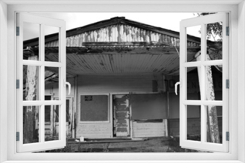 Fototapeta Naklejka Na Ścianę Okno 3D - Abandoned Gas Station. Photo of abandoned gas station located in Jerome, Arizona.  