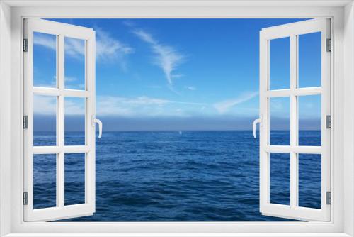 Fototapeta Naklejka Na Ścianę Okno 3D - At Sea