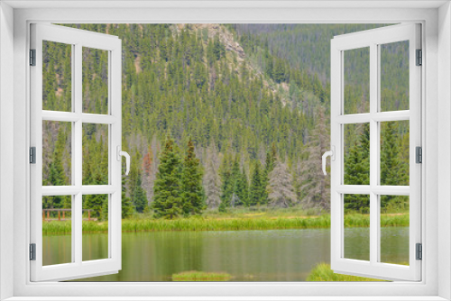 Fototapeta Naklejka Na Ścianę Okno 3D - Beautiful mountains, forest and landscape near Monarch Pass in the Rocky Mountains of Colorado 
