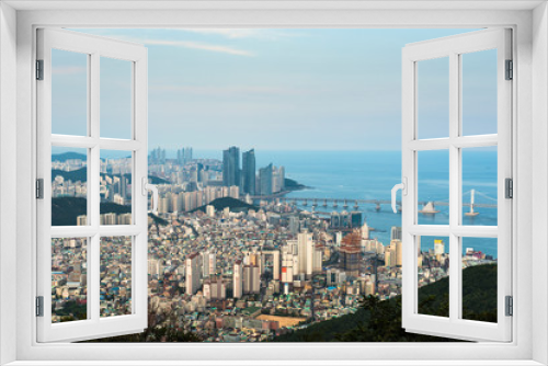 Fototapeta Naklejka Na Ścianę Okno 3D - Busan Skyline in South Korea. 