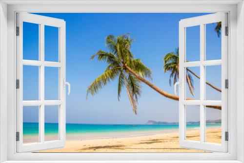 Fototapeta Naklejka Na Ścianę Okno 3D - Beautiful Ngapali beach, white sand, palm trees, Myanmar