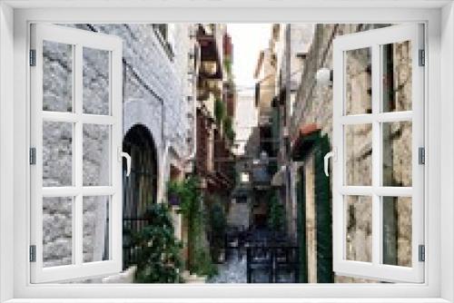 Fototapeta Naklejka Na Ścianę Okno 3D - Petite ruelle dans la ville de Trogir - Croatie