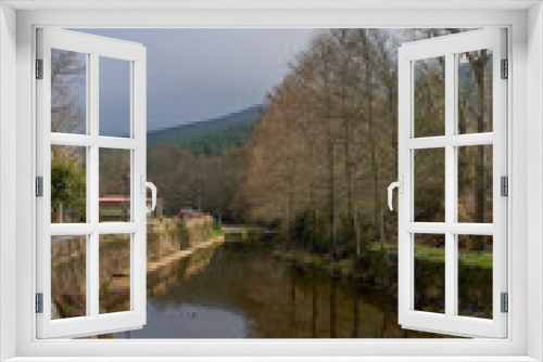 Fototapeta Naklejka Na Ścianę Okno 3D - river in the countryside