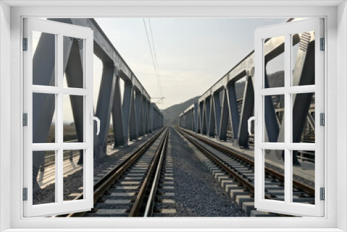 Fototapeta Naklejka Na Ścianę Okno 3D - Puente metálico de ferrocarril en el tramo Sighisoara-Atel-Micasasa