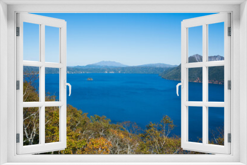 Fototapeta Naklejka Na Ścianę Okno 3D - 青い湖面の湖　摩周湖
