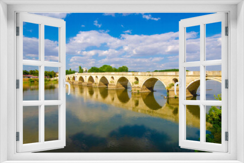 Fototapeta Naklejka Na Ścianę Okno 3D - old bridge over the river