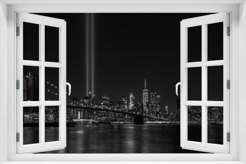 Fototapeta Naklejka Na Ścianę Okno 3D - Tribute light 09/11 - Never Forget : Manhattan NYC Black and white