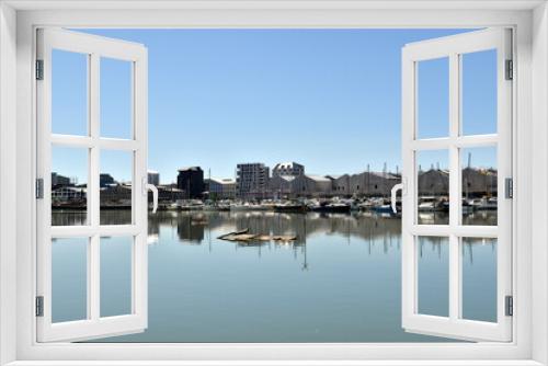 Fototapeta Naklejka Na Ścianę Okno 3D - Am Hafen von Bordeaux in Frankreich