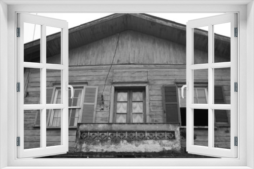 Fototapeta Naklejka Na Ścianę Okno 3D - old abandoned house
