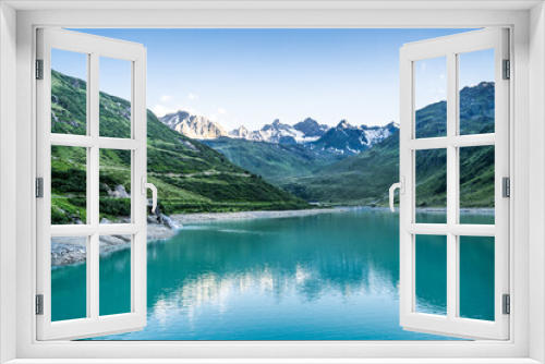 Fototapeta Naklejka Na Ścianę Okno 3D - Lake In Mountains
