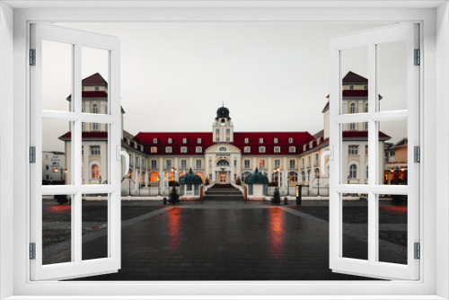 Fototapeta Naklejka Na Ścianę Okno 3D - Kurhaus in Binz