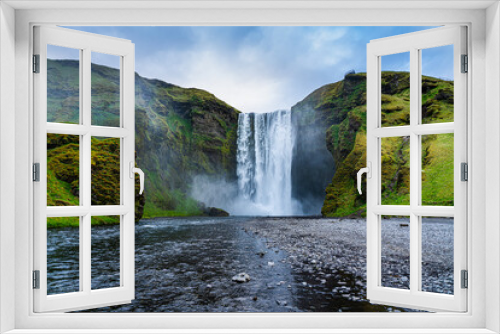 Fototapeta Naklejka Na Ścianę Okno 3D - Skógafoss waterfall in Iceland