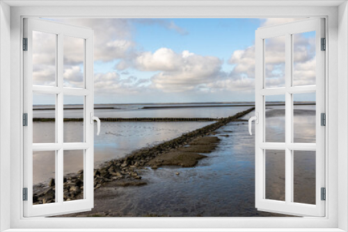 Fototapeta Naklejka Na Ścianę Okno 3D - view on the wadden sea of the north sea at low tide near emden