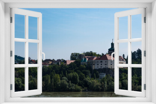 Fototapeta Naklejka Na Ścianę Okno 3D - Schloss im Strudengau an der Donau