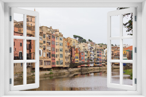 Fototapeta Naklejka Na Ścianę Okno 3D - Girona, Catalonia, Spain