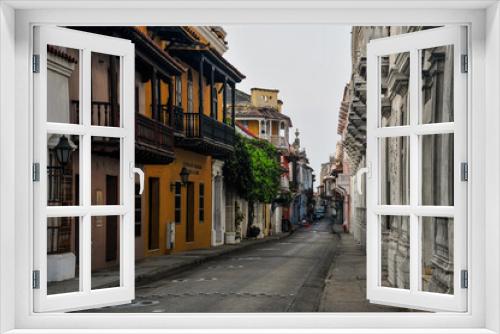 Fototapeta Naklejka Na Ścianę Okno 3D - empty Cartagena street,Colombia