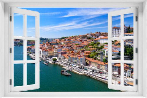 Fototapeta Naklejka Na Ścianę Okno 3D - River Douro and the riverbank of Ribeira District in Porto, Portugal