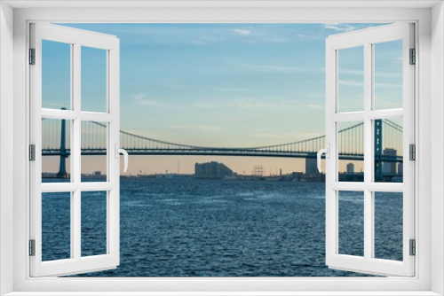 Fototapeta Naklejka Na Ścianę Okno 3D - The View of the Ben Franklin Bridge From Penn Treaty Park