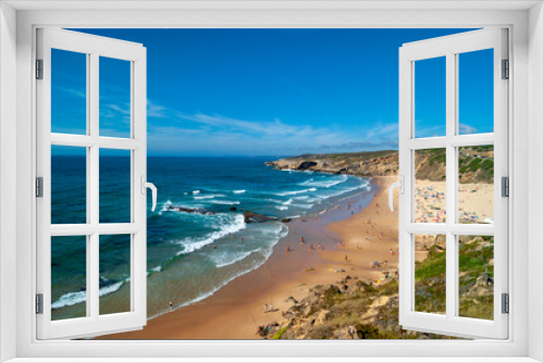 Fototapeta Naklejka Na Ścianę Okno 3D - Beautiful and quiet beach on the coast of Portugal