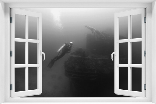 Fototapeta Naklejka Na Ścianę Okno 3D - underwater scuba divers caribbean sea