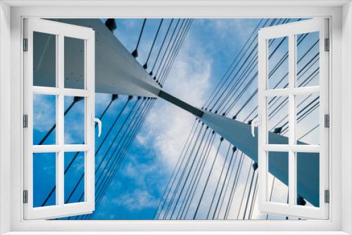 Fototapeta Naklejka Na Ścianę Okno 3D - 近代的な鉄の吊り橋とワイヤー