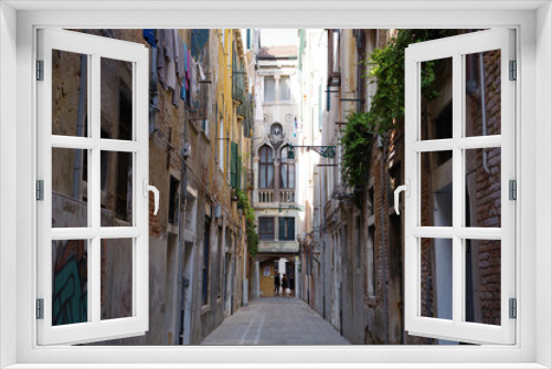 Fototapeta Naklejka Na Ścianę Okno 3D - Etroite ruelle de Venise