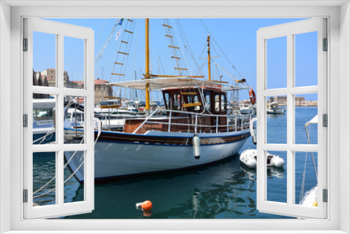 Fototapeta Naklejka Na Ścianę Okno 3D - Greek fishing boat