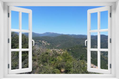 Fototapeta Naklejka Na Ścianę Okno 3D - Paysage de montagne dans les Cévennes, vue aérienne