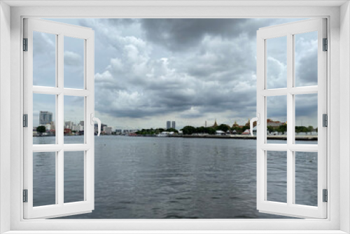 Fototapeta Naklejka Na Ścianę Okno 3D - Bangkok River Views on an overcast day