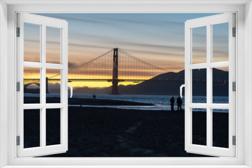 Fototapeta Naklejka Na Ścianę Okno 3D - golden gate bridge at sunset