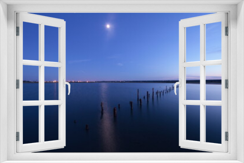 Fototapeta Naklejka Na Ścianę Okno 3D - sunset on the sea or lake