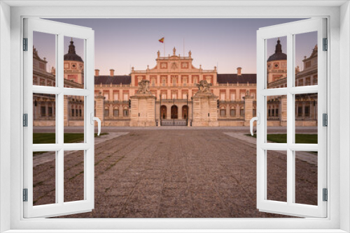 Fototapeta Naklejka Na Ścianę Okno 3D - Royal Palace of Aranjuez from the square of the colonels at sunset, Madrid, Spain