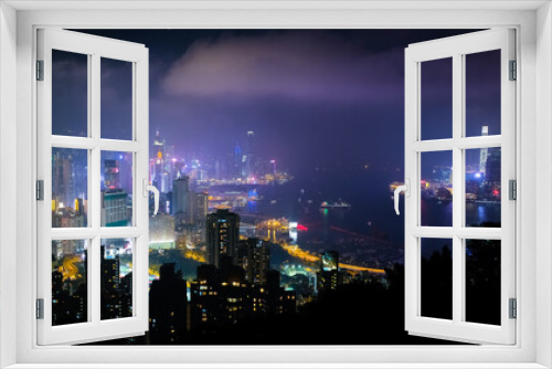Fototapeta Naklejka Na Ścianę Okno 3D - 香港 寶馬山・紅香爐峰からの夜景