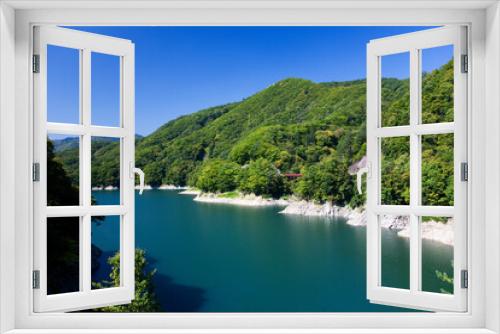 Fototapeta Naklejka Na Ścianę Okno 3D - 秋の川俣湖