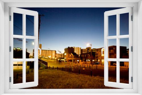 Fototapeta Naklejka Na Ścianę Okno 3D - 夕暮れの街