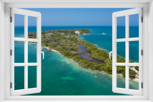 Fototapeta Naklejka Na Ścianę Okno 3D - Beautiful green island in the open ocean