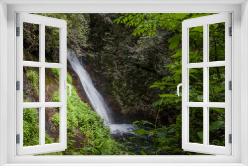 Fototapeta Naklejka Na Ścianę Okno 3D - Courthouse Falls in Pisgah Forest, North Carolina.