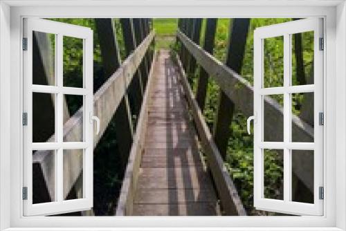 Fototapeta Naklejka Na Ścianę Okno 3D - wooden foot bridge straight centre view