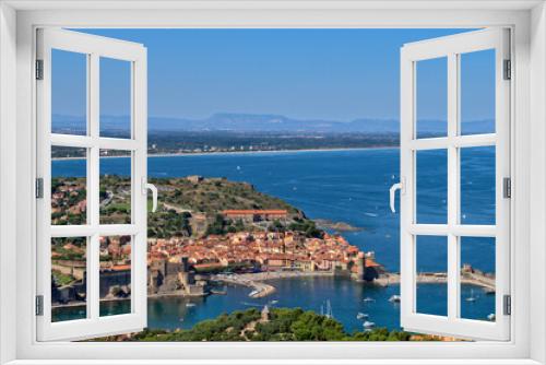 Fototapeta Naklejka Na Ścianę Okno 3D - Vista de Collioure desde el Fuerte de San Telmo
