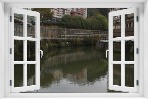 Fototapeta Naklejka Na Ścianę Okno 3D - View of the river of Bilbao