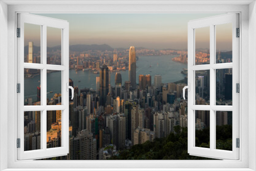 Fototapeta Naklejka Na Ścianę Okno 3D - Lugard Road is a road located on Victoria Peak. Located some 400 metres above sea level, the road is a popular walking path & is known for spectacular vistas over Victoria Harbour.