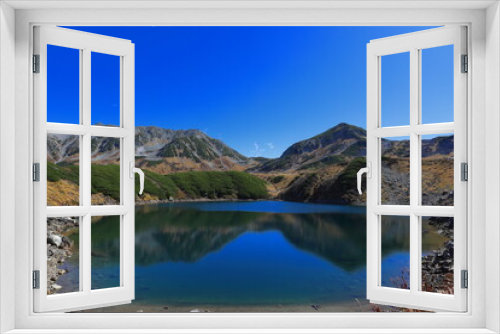 Fototapeta Naklejka Na Ścianę Okno 3D - 湖面に映る
山の様子