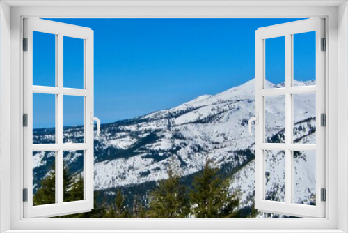 Fototapeta Naklejka Na Ścianę Okno 3D - snow covered mountains in winter