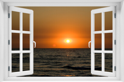 Fototapeta Naklejka Na Ścianę Okno 3D - Gentle and beautiful sunset on the Black Sea.