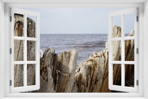 Fototapeta Naklejka Na Ścianę Okno 3D - breakwater on the White Sea. Spring